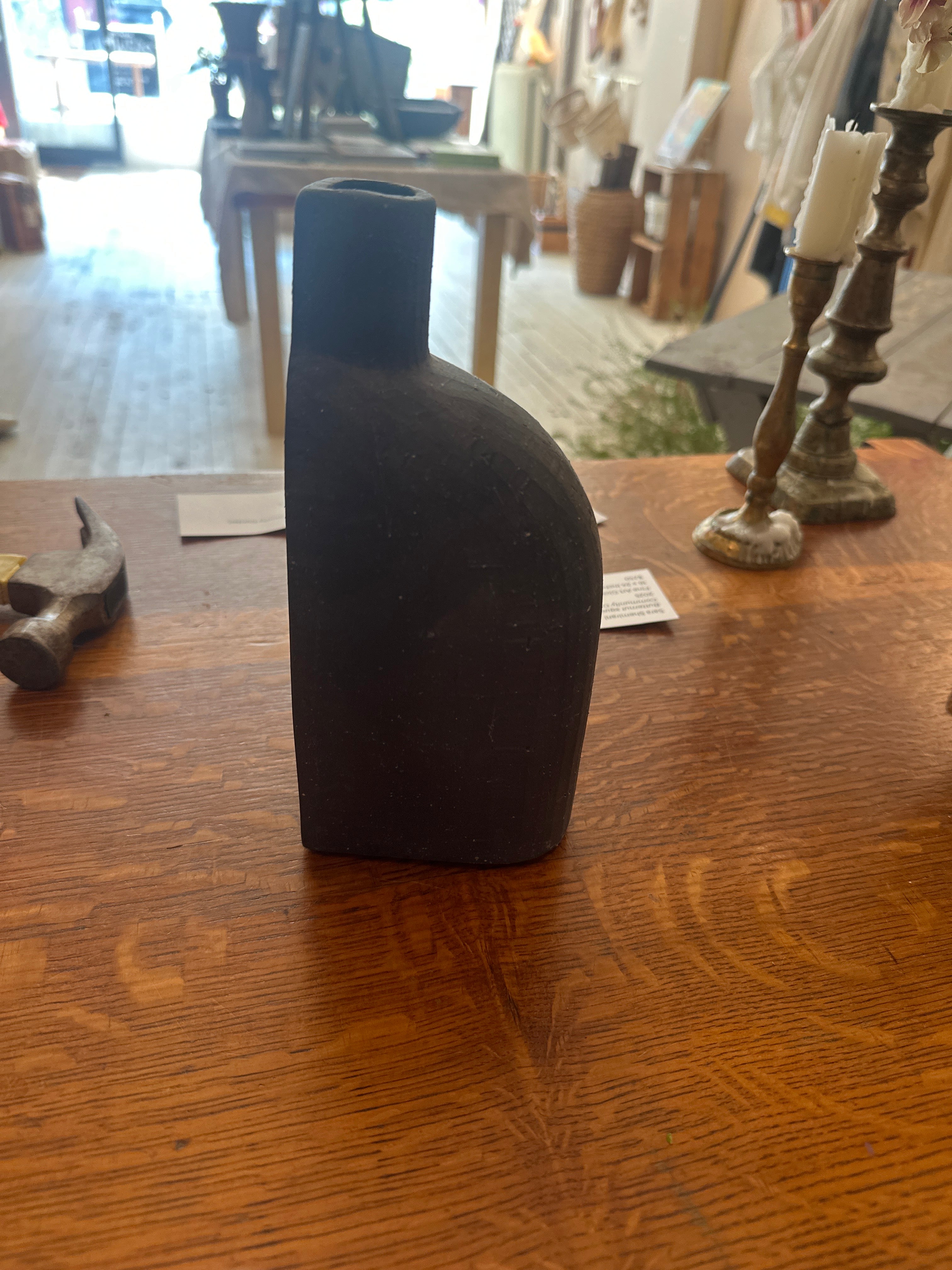 Vase bookends